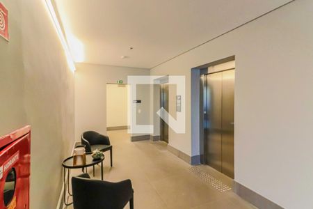 Apartamento à venda com 38m², 1 quarto e 1 vagaHall de entrada