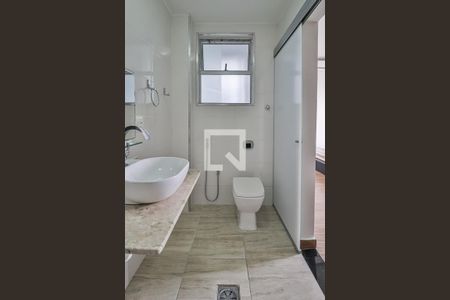 Apartamento para alugar com 105m², 3 quartos e 1 vagaBanheiro do Quarto 3 Suíte
