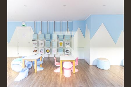 Apartamento para alugar com 38m², 2 quartos e sem vagaÁrea comum - Brinquedoteca