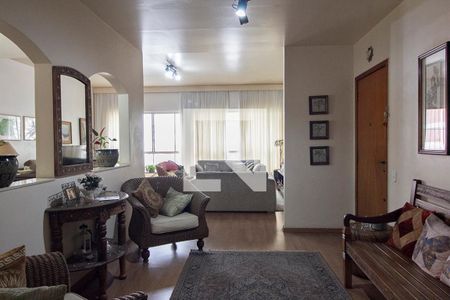 Sala de apartamento para alugar com 6 quartos, 370m² em Higienópolis, São Paulo