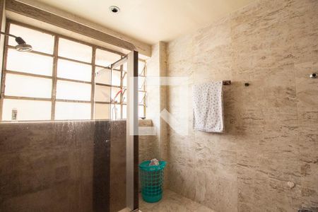 Apartamento para alugar com 370m², 6 quartos e 3 vagas Apartamento para alugar com 370m², 6 quartos e 3 vagasBanheiro