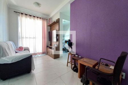 Sala de apartamento à venda com 3 quartos, 60m² em Vila Satúrnia, Campinas