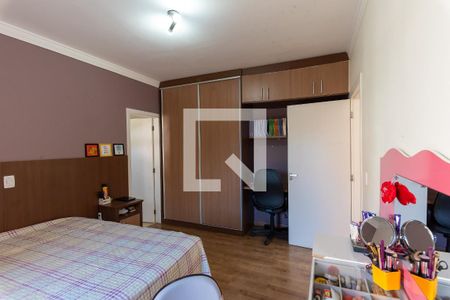 Casa de condomínio à venda com 255m², 3 quartos e 4 vagasSuíte 2