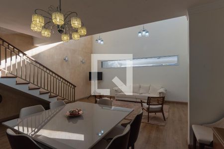 Sala de casa de condomínio à venda com 3 quartos, 255m² em Swiss Park, Campinas