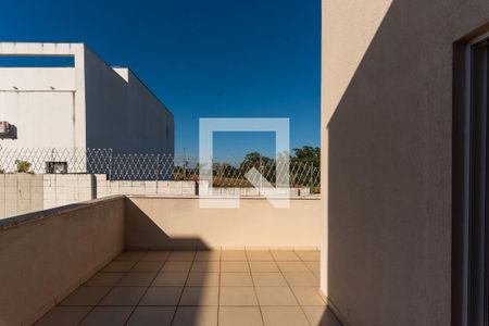 Casa de condomínio à venda com 255m², 3 quartos e 4 vagasVaranda da Suíte 2