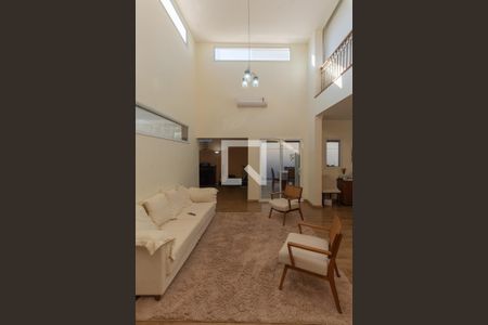 Casa de condomínio à venda com 255m², 3 quartos e 4 vagasSala