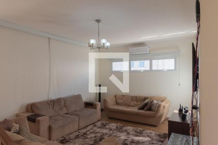 Casa de condomínio à venda com 255m², 3 quartos e 4 vagasSala de TV