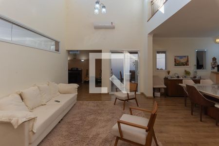 Casa de condomínio à venda com 255m², 3 quartos e 4 vagasSala