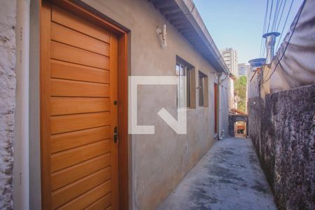 Casa para alugar com 34m², 1 quarto e sem vaga Casa para alugar com 34m², 1 quarto e sem vagaHall de entrada