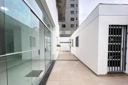 Casa para alugar com 330m², 4 quartos e 7 vagasÁrea de Serviço