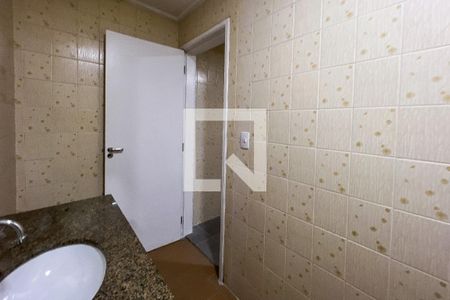 Casa para alugar com 330m², 4 quartos e 7 vagasBanheiro de Serviço