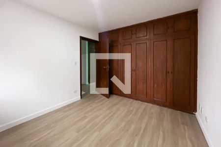 Casa para alugar com 330m², 4 quartos e 7 vagasQuarto 2