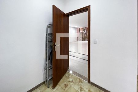 Casa para alugar com 330m², 4 quartos e 7 vagasCopa