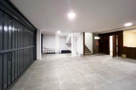 Casa para alugar com 330m², 4 quartos e 7 vagasGaragem