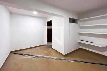 Casa para alugar com 330m², 4 quartos e 7 vagasDepósito
