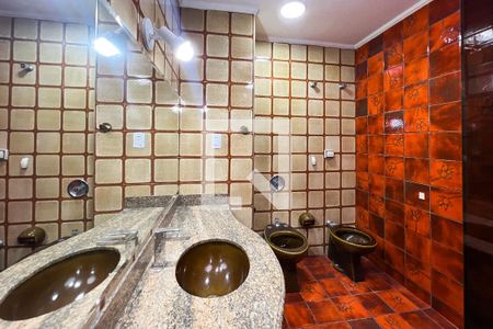 Casa para alugar com 330m², 4 quartos e 7 vagasBanheiro da Suíte