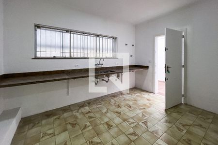 Casa para alugar com 330m², 4 quartos e 7 vagasCozinha