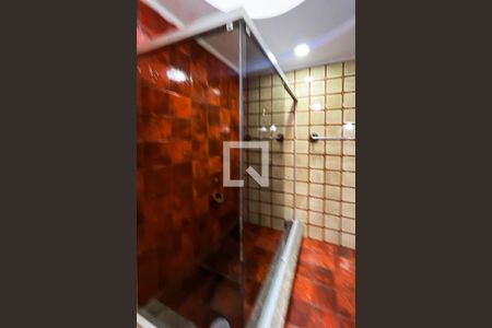 Casa para alugar com 330m², 4 quartos e 7 vagasBanheiro da Suíte