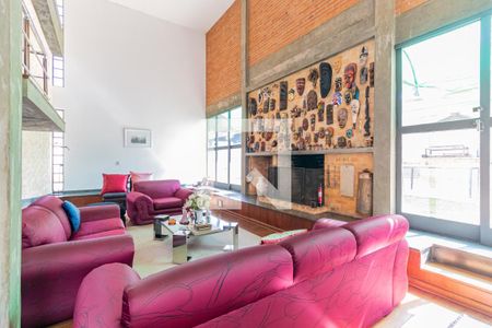 Sala de Estar de casa à venda com 3 quartos, 433m² em Jardim Santa Helena, São Paulo