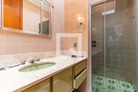 Casa à venda com 433m², 3 quartos e 5 vagas Casa à venda com 433m², 3 quartos e 5 vagasBanheiro da Suíte 3