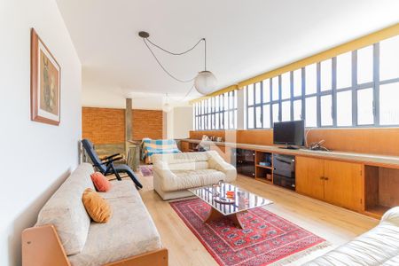 Sala de TV de casa à venda com 3 quartos, 433m² em Jardim Santa Helena, São Paulo