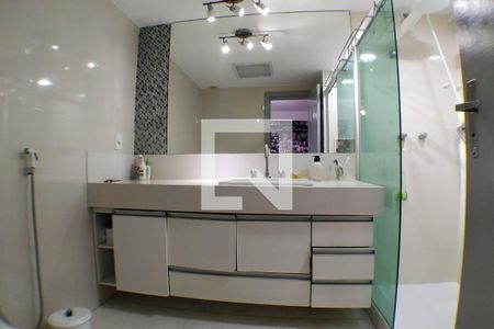 Apartamento para alugar com 150m², 4 quartos e 1 vaga Apartamento para alugar com 150m², 4 quartos e 1 vagaBanheiro da Suíte