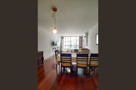 Sala de apartamento para alugar com 4 quartos, 150m² em Icaraí, Niterói