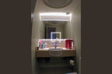 Apartamento para alugar com 150m², 4 quartos e 1 vaga Apartamento para alugar com 150m², 4 quartos e 1 vagaLavabo