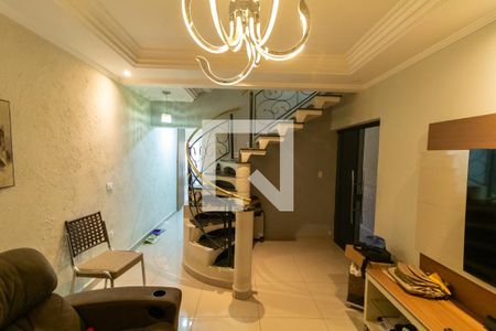 Sala de TV de casa à venda com 2 quartos, 400m² em Vila Rio Branco, São Paulo