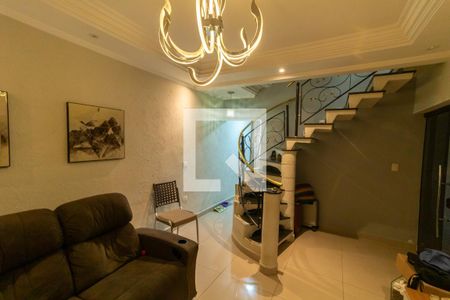 Sala de TV de casa à venda com 2 quartos, 400m² em Vila Rio Branco, São Paulo