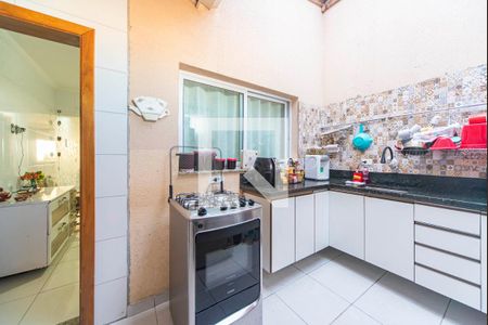 Casa à venda com 111m², 3 quartos e 2 vagas Casa à venda com 111m², 3 quartos e 2 vagasCozinha e Área de Serviço