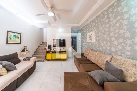 Casa à venda com 111m², 3 quartos e 2 vagas Casa à venda com 111m², 3 quartos e 2 vagasSala