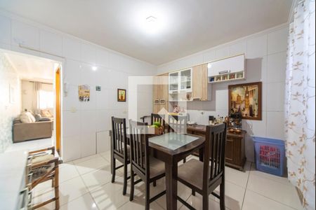 Casa à venda com 111m², 3 quartos e 2 vagas Casa à venda com 111m², 3 quartos e 2 vagasCopa