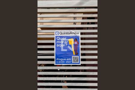 Casa à venda com 111m², 3 quartos e 2 vagas Casa à venda com 111m², 3 quartos e 2 vagasPlaca Instalada na Fachada