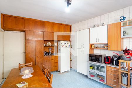 Casa à venda com 275m², 3 quartos e 3 vagas Casa à venda com 275m², 3 quartos e 3 vagasCozinha