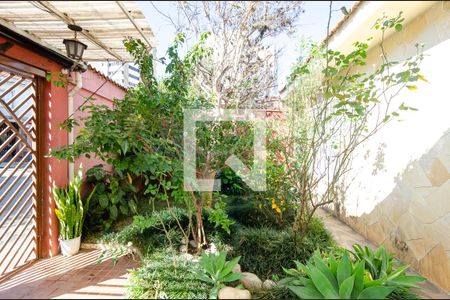 Casa à venda com 275m², 3 quartos e 3 vagas Casa à venda com 275m², 3 quartos e 3 vagasJardim