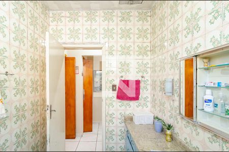 Casa à venda com 275m², 3 quartos e 3 vagas Casa à venda com 275m², 3 quartos e 3 vagasBanheiro Social