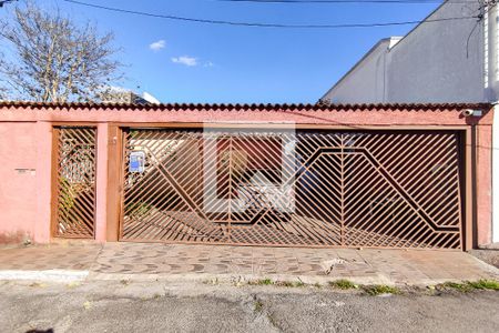 Casa à venda com 275m², 3 quartos e 3 vagas Casa à venda com 275m², 3 quartos e 3 vagasFachada