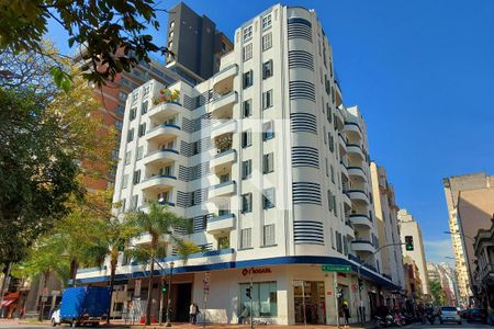 Apartamento para alugar com 71m², 1 quarto e sem vagaFachada