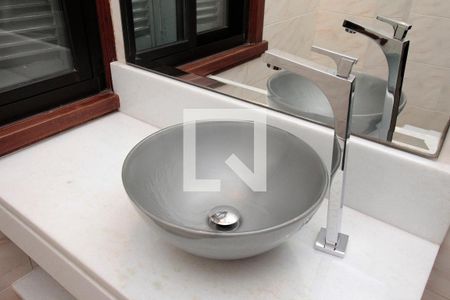 Apartamento para alugar com 71m², 1 quarto e sem vagaBanheiro da Suíte