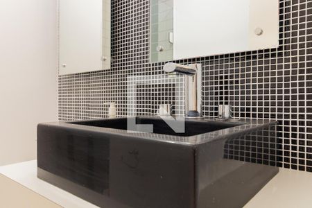 Apartamento à venda com 120m², 3 quartos e 2 vagas Apartamento à venda com 120m², 3 quartos e 2 vagasBanheiro