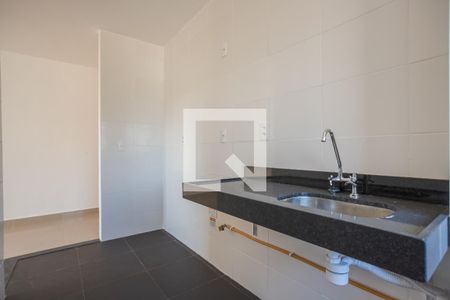 Apartamento para alugar com 50m², 2 quartos e 1 vaga Apartamento para alugar com 50m², 2 quartos e 1 vagaCozinha e Área de Serviço