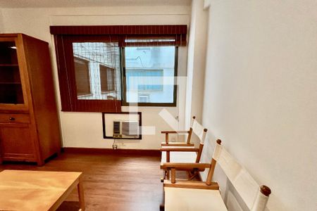 Sala  de apartamento para alugar com 1 quarto, 45m² em Ipanema, Rio de Janeiro