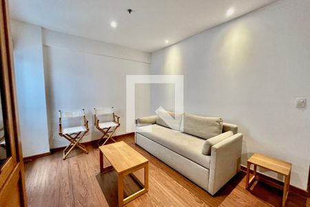 Sala  de apartamento para alugar com 1 quarto, 45m² em Ipanema, Rio de Janeiro