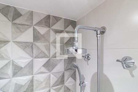 Banheiro de apartamento à venda com 1 quarto, 30m² em Perdizes, São Paulo