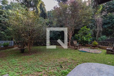 Casa de condomínio para alugar com 360m², 4 quartos e 3 vagas Casa de condomínio para alugar com 360m², 4 quartos e 3 vagasÁrea Externa