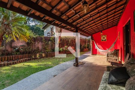 Casa de condomínio para alugar com 360m², 4 quartos e 3 vagas Casa de condomínio para alugar com 360m², 4 quartos e 3 vagasÁrea Externa