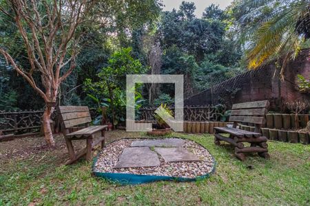 Casa de condomínio para alugar com 360m², 4 quartos e 3 vagas Casa de condomínio para alugar com 360m², 4 quartos e 3 vagasÁrea Externa