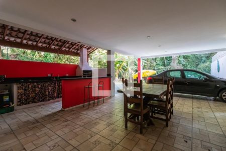 Casa de condomínio para alugar com 360m², 4 quartos e 3 vagas Casa de condomínio para alugar com 360m², 4 quartos e 3 vagasEspaço Social