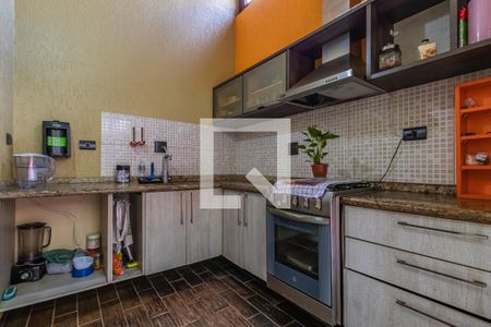 Casa de condomínio para alugar com 360m², 4 quartos e 3 vagas Casa de condomínio para alugar com 360m², 4 quartos e 3 vagasCozinha